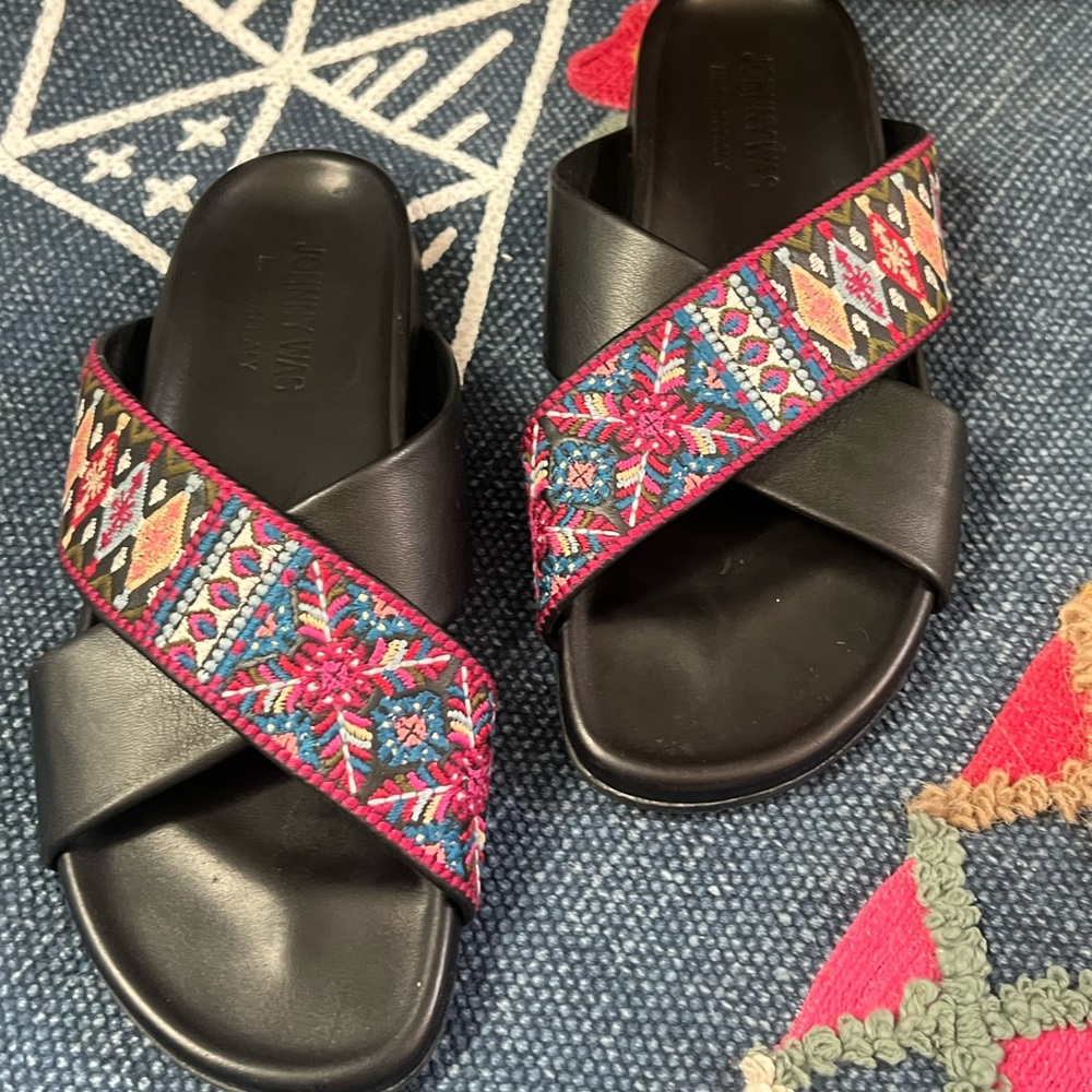 Johnny Was Embroidered Slide Sandals Black Leather Boho Size 38 Made in Italy